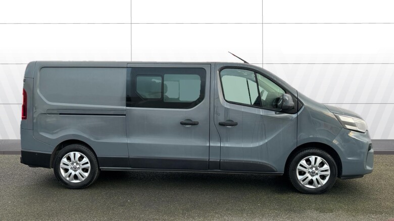 Nissan Primastar 30 L2 Diesel 2.0 dCi 130ps H1 Tekna+ Crew Van